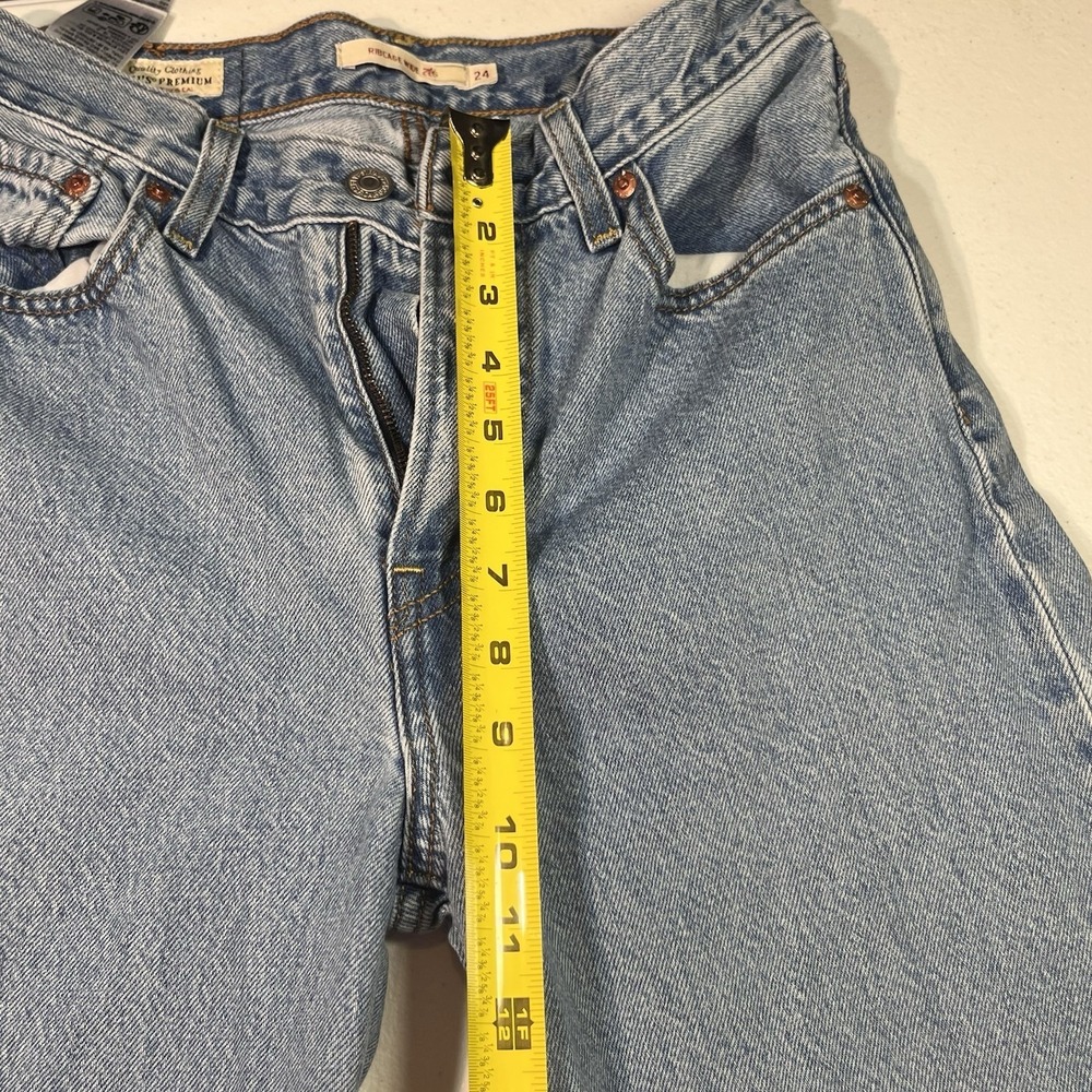 Levi's Women's Blue Denim Premium Ribcage Wide Leg Jeans 24 X 32 High Rise - Picture 5 of 11